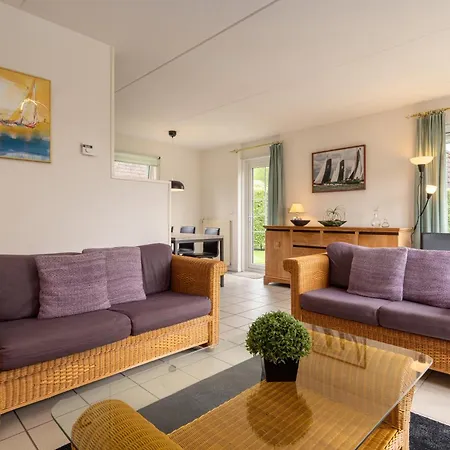 Summio Vakantiepark It Wiid Earnewâld Room photo